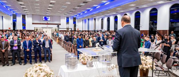 Assembleia Geral e apresentação de Diretorias marcam culto de Santa Ceia