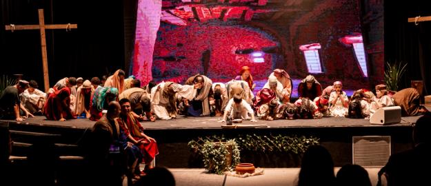 Espetáculo “A Paixão de Cristo” marca culto de Páscoa na IEADJO Espetáculo “A Paixão de Cristo” marca culto de Páscoa na IEADJO